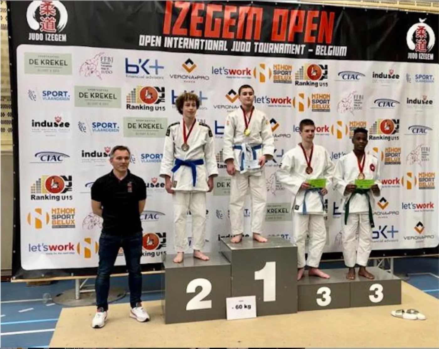 26-02-2023 Goud voor Abdul-Malik en zilver voor Umar op U15 Izegem
